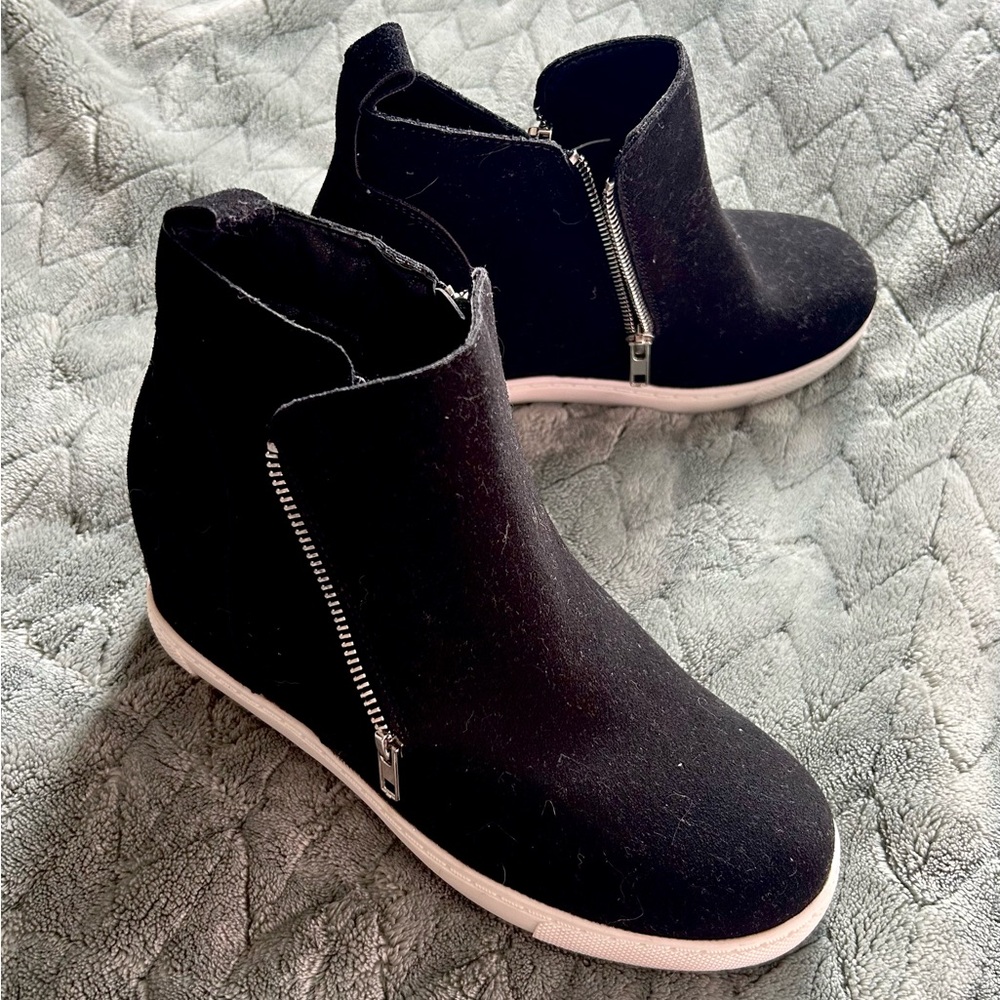 Stylish Black Wedge Ankle Boots